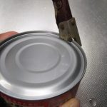 正しい缶切りの使い方